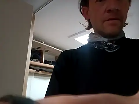 Ebinator666 online show from 10-19-25, 10:40
