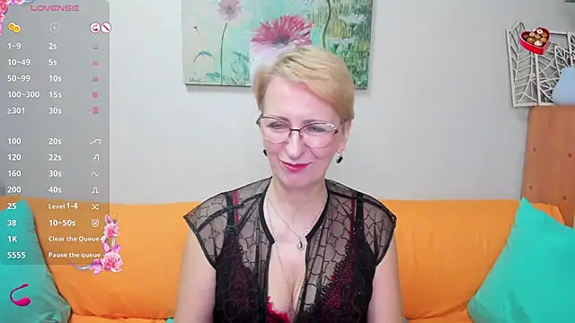 Snapshot of iamyourdream89 chatting on 03-22-25, 08:51 iamyourdream89 online show from 03-22-25, 08:51