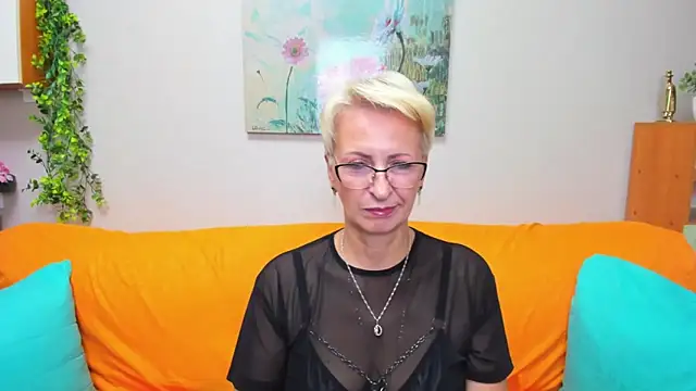 Snapshot of iamyourdream89 chatting on 09-10-25, 12:48 iamyourdream89 online show from 09-10-25, 12:48