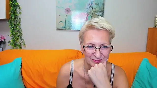 Snapshot of iamyourdream89 chatting on 10-07-25, 02:18 iamyourdream89 online show from 10-07-25, 02:18