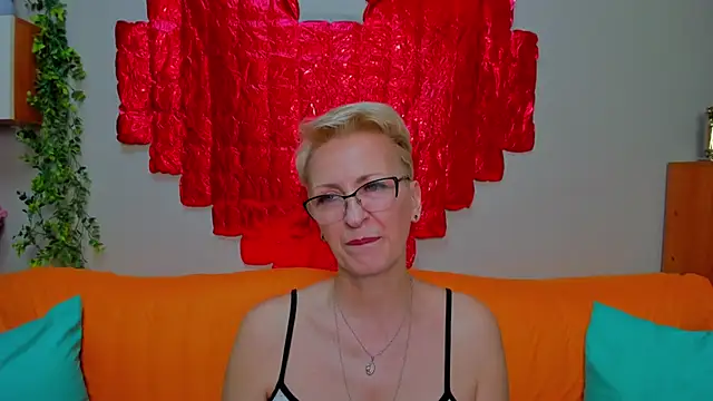 iamyourdream89 online show from 03-10-26, 12:20