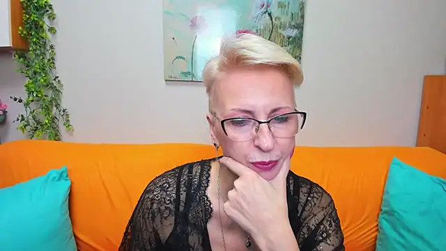 iamyourdream89 online show from 12-05-25, 01:10