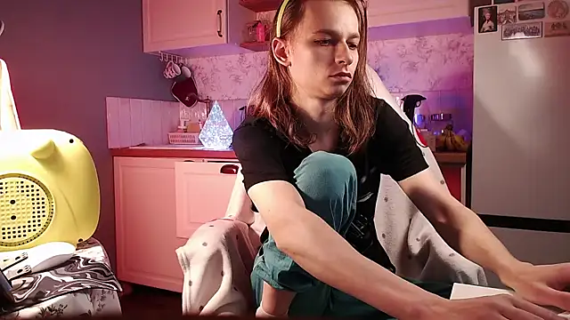 Frank Fraer online show from 09-22-25, 04:57