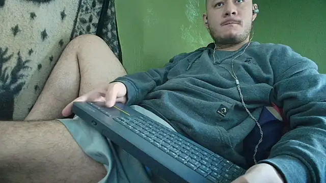 sweet cock28 online show from 10-03-25, 03:24