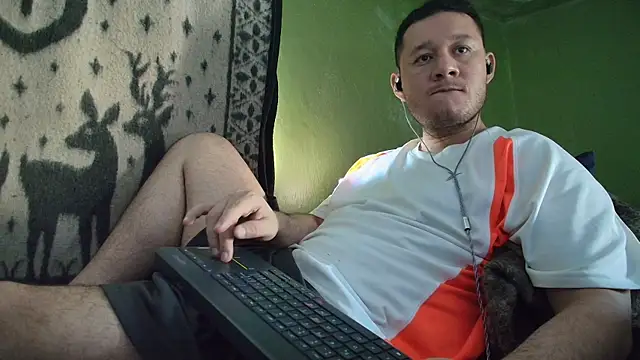sweet cock28 online show from 05-17-26, 02:06