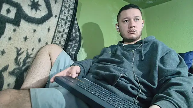 sweet cock28 online show from 10-09-25, 03:34