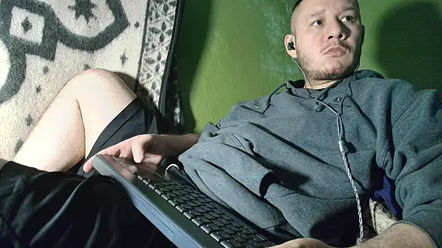 sweet cock28 online show from 11-30-25, 03:40