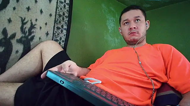 sweet cock28 online show from 03-03-25, 03:32