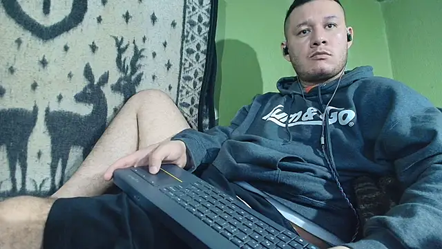 sweet cock28 online show from 07-04-26, 03:05