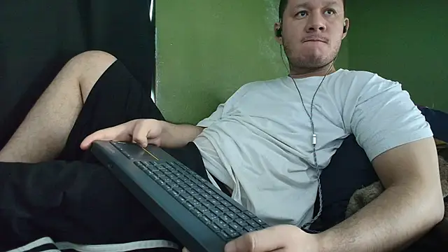 sweet cock28 online show from 07-25-26, 03:40