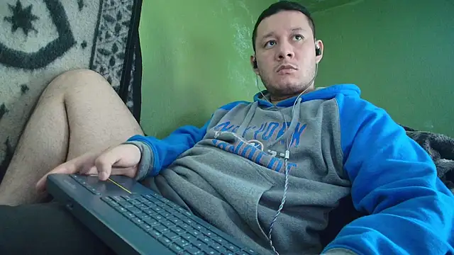 sweet cock28 online show from 12-18-25, 04:00