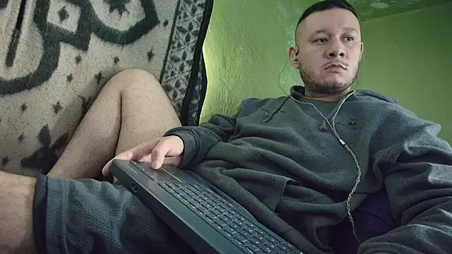 sweet cock28 online show from 11-08-25, 03:26