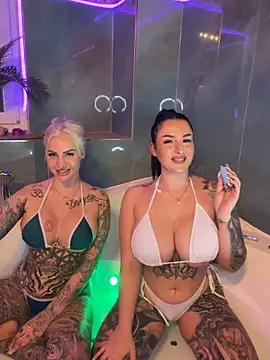 Snapshot of Mia-Bremer chatting on 02-16-26, 08:51 Mia-Bremer online show from 02-16-26, 08:51