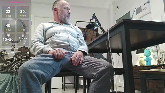 DaddybearVLC online show from 04-13-26, 06:56