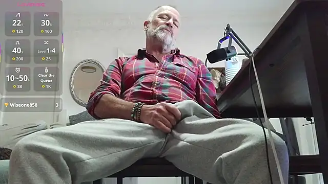 DaddybearVLC online show from 04-15-26, 09:37