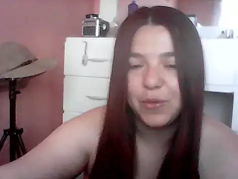 Oxitocina2000 online show from 11-18-25, 08:01