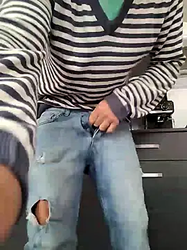 patriciajoy20 online show from 10-12-25, 08:37