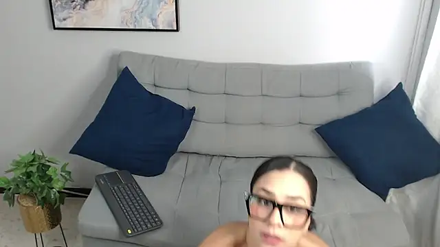 Snapshot of Amber_Etan chatting on 09-23-25, 03:41 Amber Etan online show from 09-23-25, 03:41