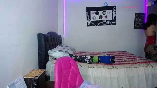 Snapshot of pinky_violeta chatting on 04-26-26, 12:52 pinky violeta online show from 04-26-26, 12:52