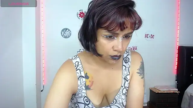 Snapshot of pinky_violeta chatting on 05-30-26, 12:06 pinky violeta online show from 05-30-26, 12:06
