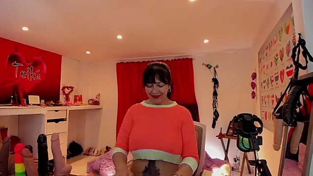 Sarah teiku online show from 06-09-26, 06:53