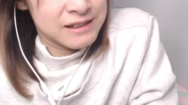 Snapshot of Mii_love07 chatting on 03-07-25, 04:35 Mii love07 online show from 03-07-25, 04:35