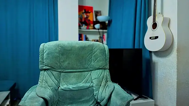 Katniss K online show from 10-05-25, 04:58