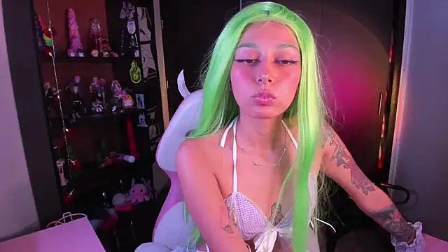 amber yull online show from 03-07-26, 02:18