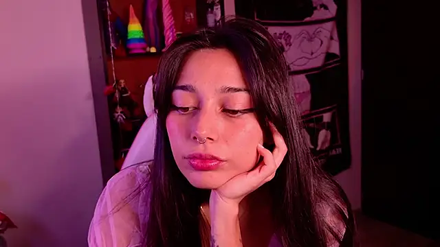 Snapshot of amber_yull chatting on 05-15-26, 02:26 amber yull online show from 05-15-26, 02:26