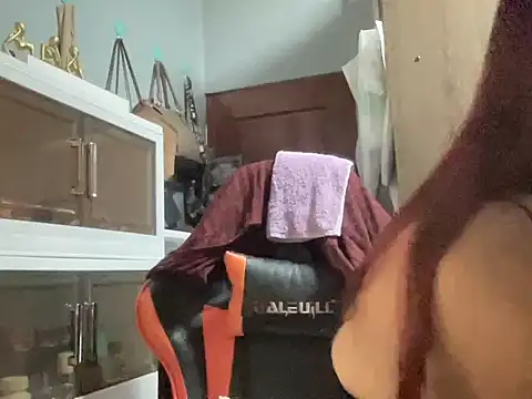 UrLove Marga online show from 11-17-25, 10:36