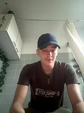 Toyjungee online show from 09-19-25, 05:28