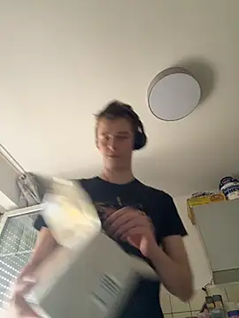 Toyjungee online show from 10-22-25, 12:26