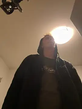 Toyjungee online show from 12-16-25, 08:24