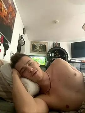 Toyjungee online show from 09-18-25, 01:47