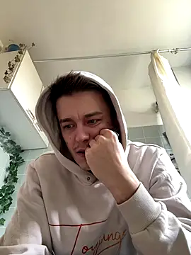 Toyjungee online show from 10-18-25, 09:11