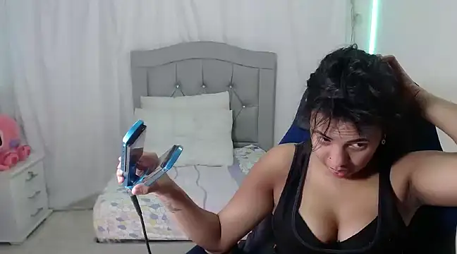 Partnerthot2023 online show from 03-03-25, 01:12