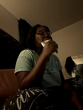 TrueeFantasee online show from 11-11-25, 05:46