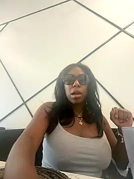 TrueeFantasee online show from 10-31-25, 06:48