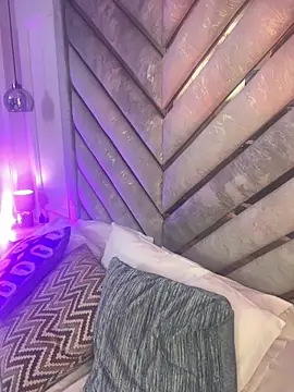 Noa Adams online show from 02-25-26, 03:07