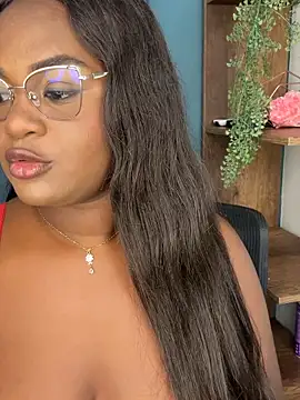 Noa Adams online show from 03-05-26, 04:20