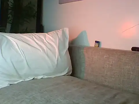 Snapshot of tashwaa chatting on 02-17-26, 03:48 tashwaa online show from 02-17-26, 03:48