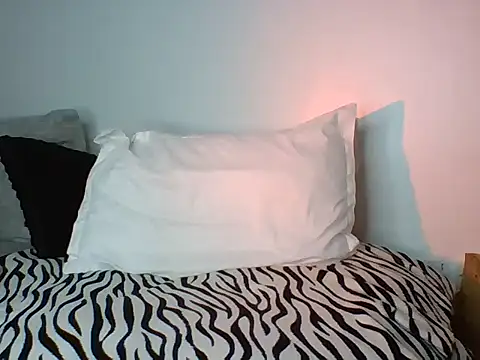 Snapshot of tashwaa chatting on 02-28-26, 08:30 tashwaa online show from 02-28-26, 08:30