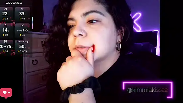 kimmiakiss22 online show from 02-12-26, 02:44