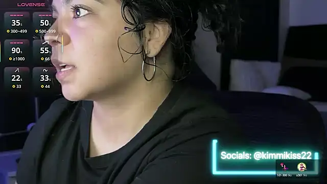 kimmiakiss22 online show from 10-10-25, 09:37