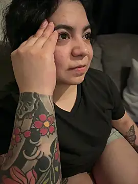 kimmiakiss22 online show from 04-03-26, 05:03