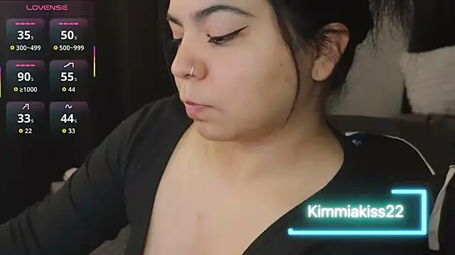 kimmiakiss22 online show from 09-19-25, 11:53