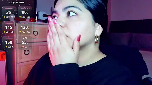 kimmiakiss22 online show from 12-21-25, 01:19