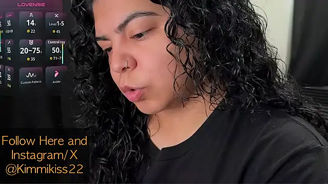 kimmiakiss22 online show from 10-29-25, 08:30