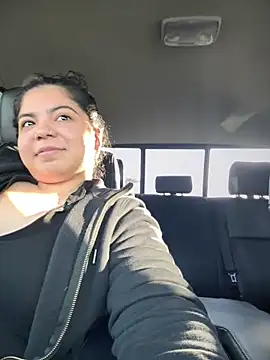 kimmiakiss22 online show from 10-20-25, 10:21