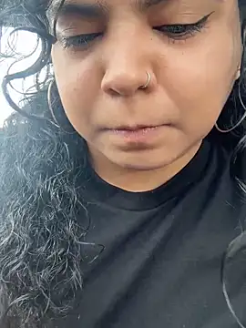 kimmiakiss22 online show from 04-15-26, 07:40